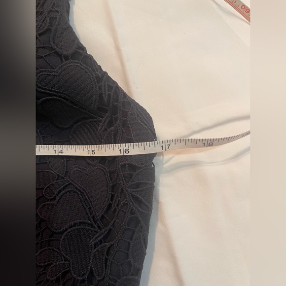 Talbots Navy Lace Peplum V Back Cocktail Dress Size 2 - Picture 7 of 8